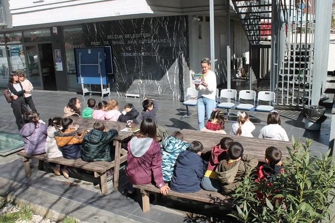 Efes Selçuk'ta Eğitim ve Sanatın Adresi