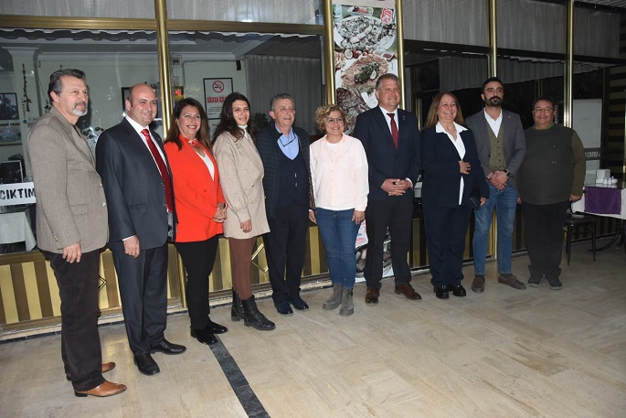 Urla'da, Türk Siyasetine Örnek Olacak İftar 